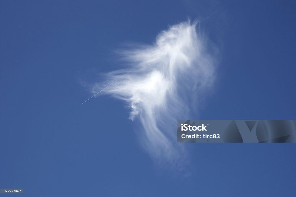 Gebürstetes cloud und Passagier-jet aufstrebenden - Lizenzfrei Bildhintergrund Stock-Foto