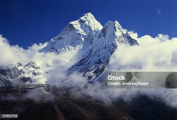 Himalayas Nepal Foto de stock y más banco de imágenes de Actividades recreativas - Actividades recreativas, Aire libre, Asia