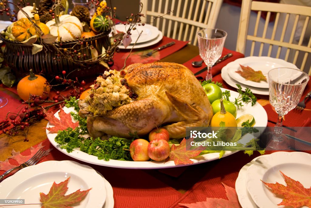 Table de fêtes (XL - Photo de Table pour dîner libre de droits