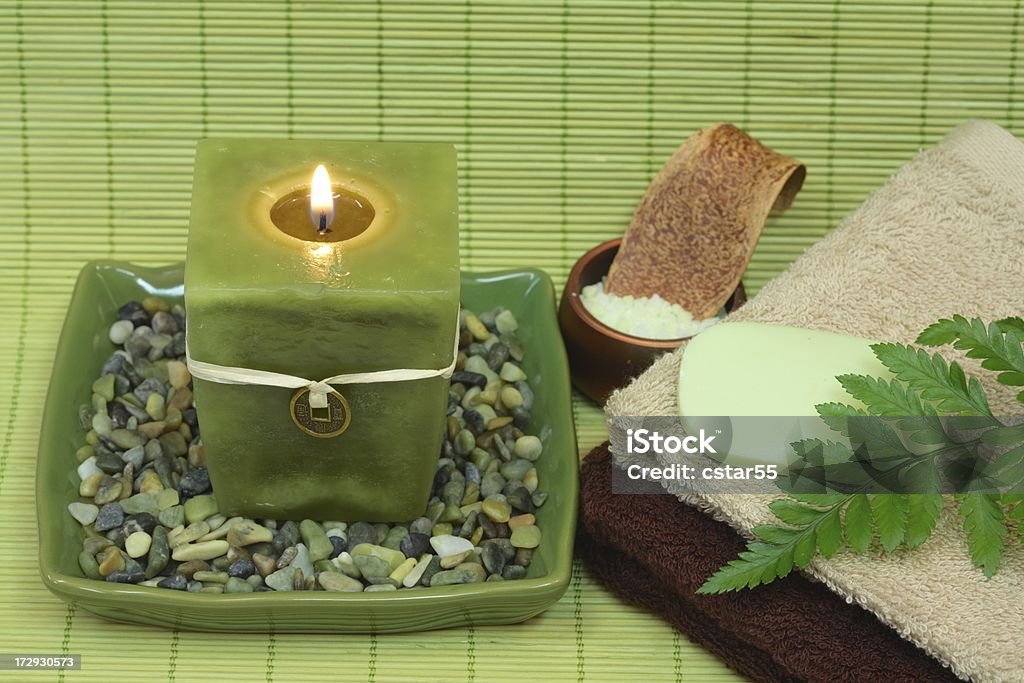 Spa tranquilidad en verde - Foto de stock de Aromaterapia libre de derechos