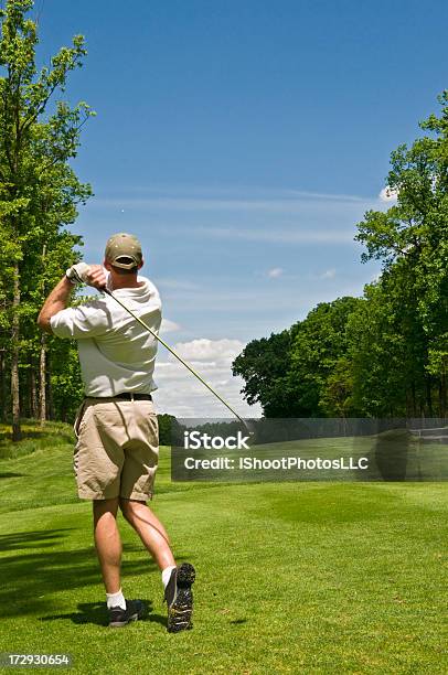 Athletic Golfista Foto de stock y más banco de imágenes de 30-34 años - 30-34 años, Actividades recreativas, Adulto