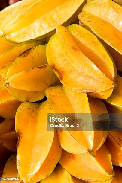 Carambola Foto de stock y más banco de imágenes de Alimento - Alimento, Amarillo - Color, Carambola