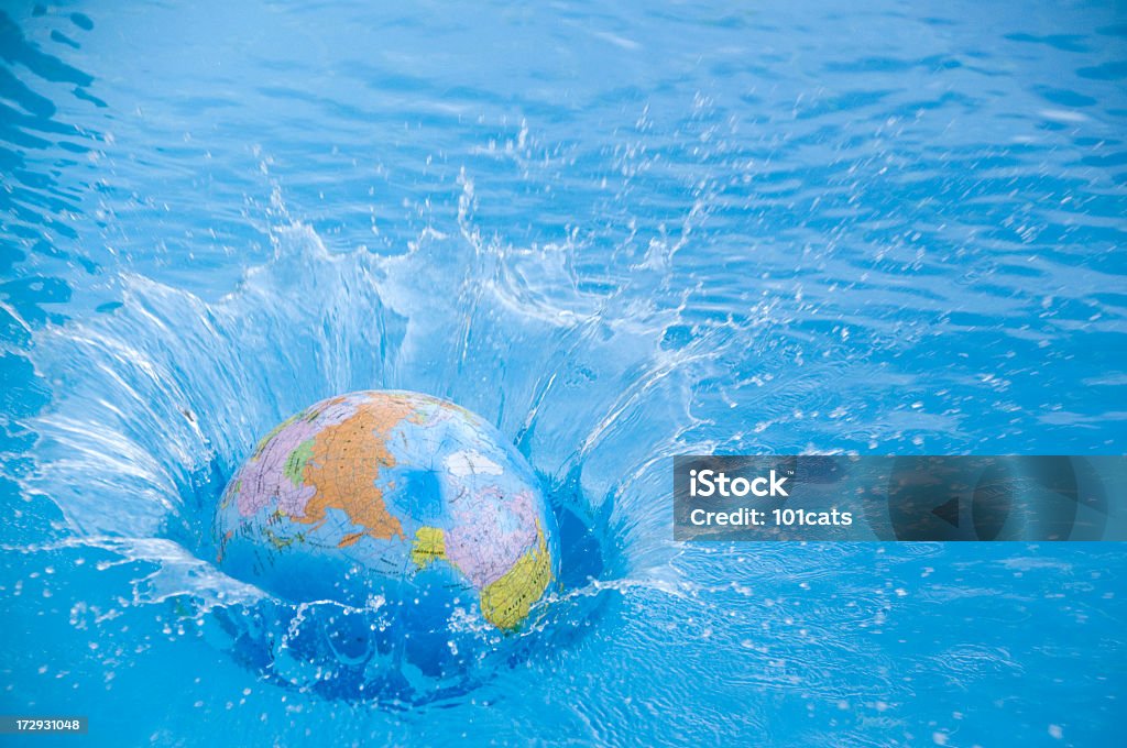 Le splash - Photo de Globe terrestre libre de droits