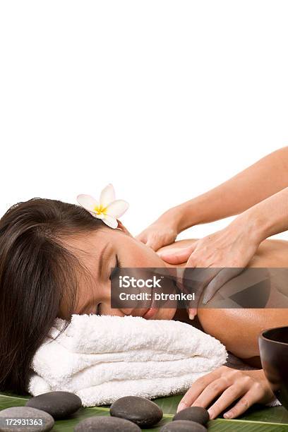 Massagem - Fotografias de stock e mais imagens de 20-24 Anos - 20-24 Anos, Aiurveda, Beleza