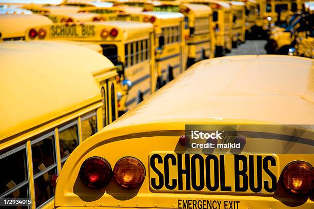 American School Bus - zdjęcia stockowe i więcej obrazów Autobus szkolny - Autobus szkolny, Ameryka, Autobus