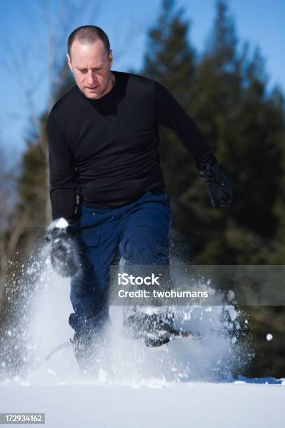 Invierno Divertido Foto de stock y más banco de imágenes de 30-39 años - 30-39 años, Actividad, Actividades recreativas