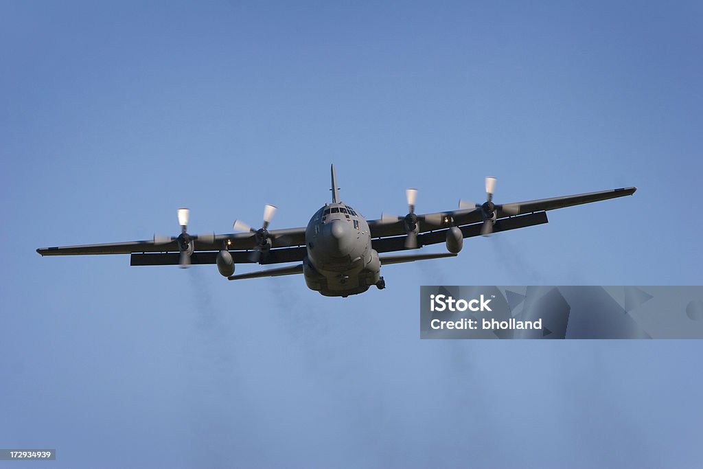 Militares C-130 em voo - Foto de stock de Força Aérea Americana royalty-free