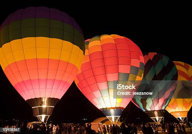 На Воздушном Шареpredawn Glow Шоу — стоковые фотографии и другие картинки Воздушный шар - Воздушный шар, Зритель, Люди