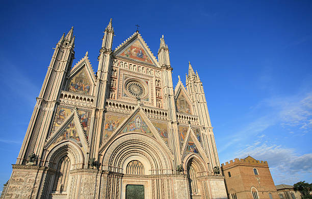istock Cathedral in Orvieto, Umbria Italy 172935735