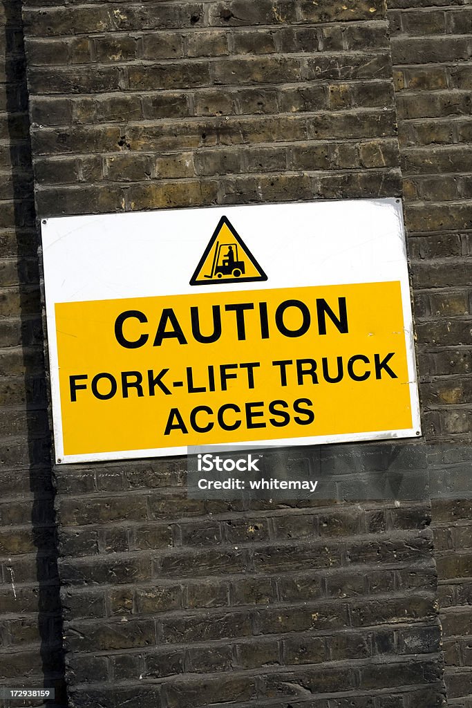 Attention-Fourchette-lift camion Panneau d'accès - Photo de Blanc libre de droits
