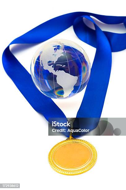 Campione Del Mondo - Fotografie stock e altre immagini di Medaglia d'oro - Medaglia d'oro, Dorato - Colore descrittivo, Globo terrestre