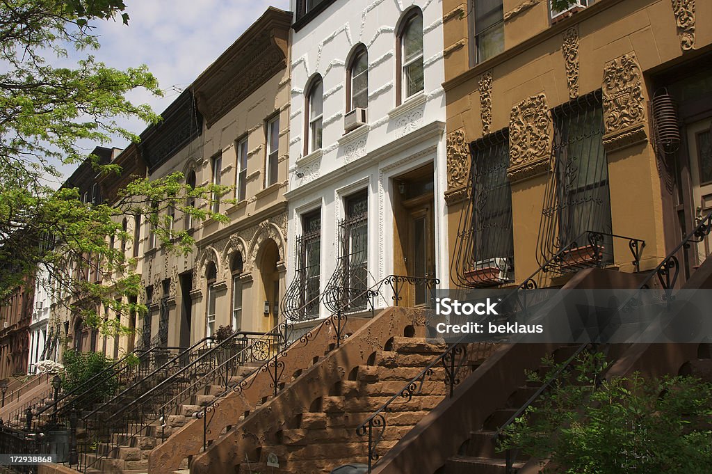 B ? iments en gr ? brun Brooklyn - Photo de Appartement libre de droits