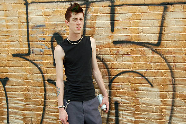 punk tagging - twink foto e immagini stock