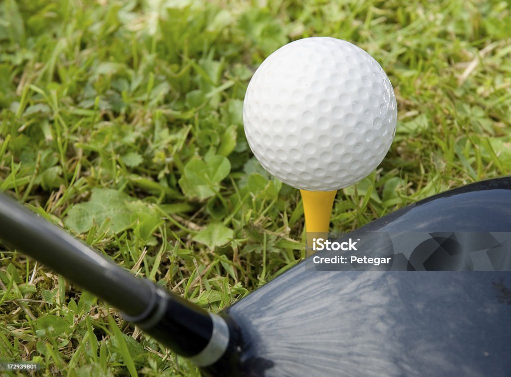 ゴルフボールおよびドライバ - ゴルフのロイヤリティフリーストックフォト