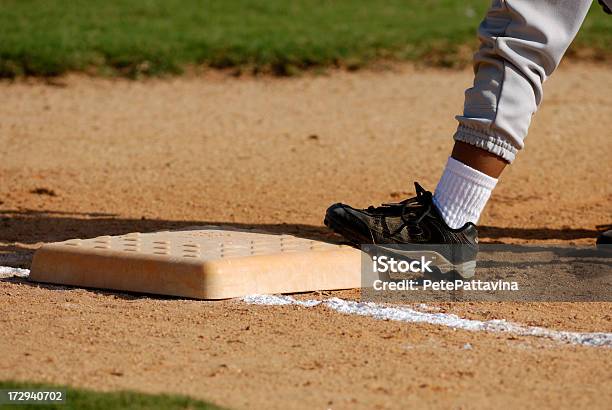 Copertura Base In Tball Gioco - Fotografie stock e altre immagini di Base - Base, Coprire, Adolescenza