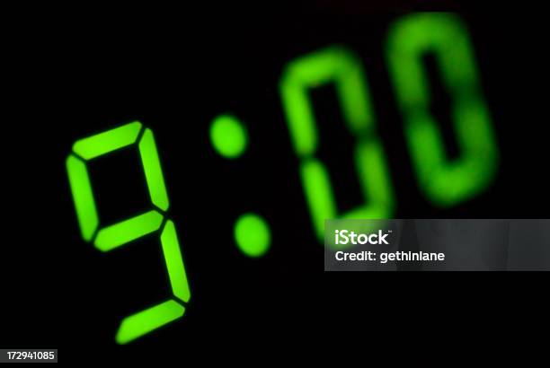 9 00 Uhr Für Digital Clock Stockfoto und mehr Bilder von Digitaluhr - Digitaluhr, Zahl 9, Zeit