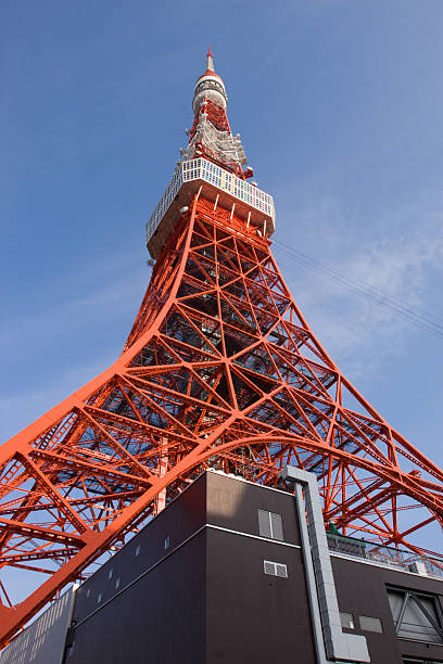 tokyo tower - tokyo tower shinjuku ward tokyo prefecture communications tower fotografías e imágenes de stock