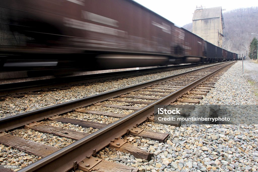 Trem em movimento - Foto de stock de Carvão royalty-free