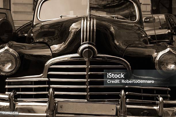 Vecchia Auto Depoca Orgoglioso Ladyi - Fotografie stock e altre immagini di 1930-1939 - 1930-1939, 1940-1949, Accessorio per veicoli