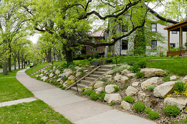 istock St. Paul, Minnesota neighborhood 172945770