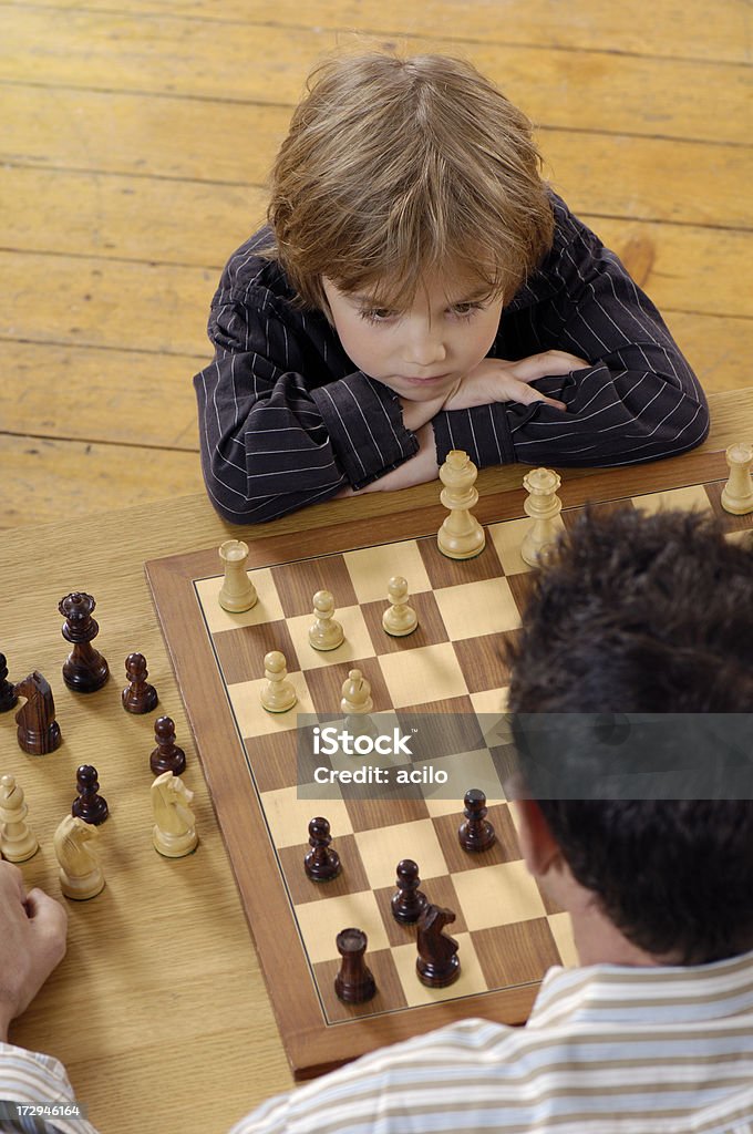 遊ぶチェスの - 2人のロイヤリティフリーストックフォト