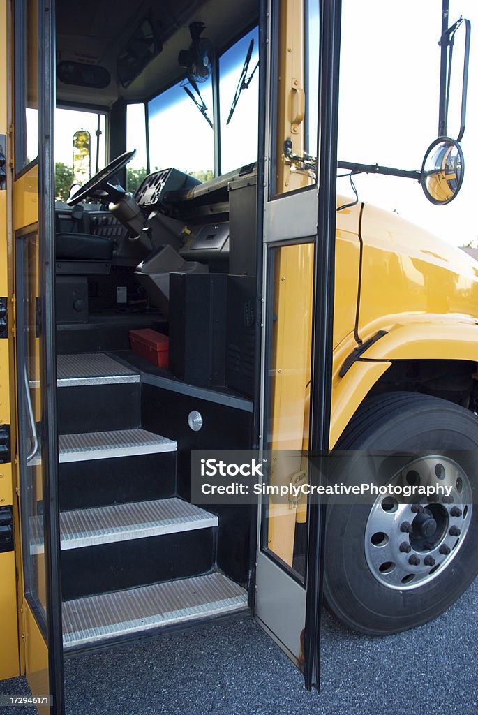 Ônibus Escolar entrada - Foto de stock de Aberto royalty-free