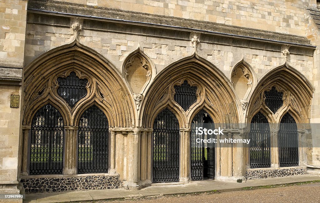 Cloisters - Foto de stock de Patio de Edificio libre de derechos