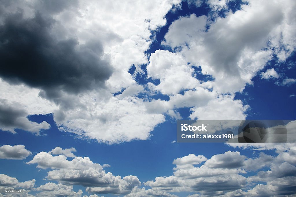 Nuvem no céu - Foto de stock de Abrindo royalty-free