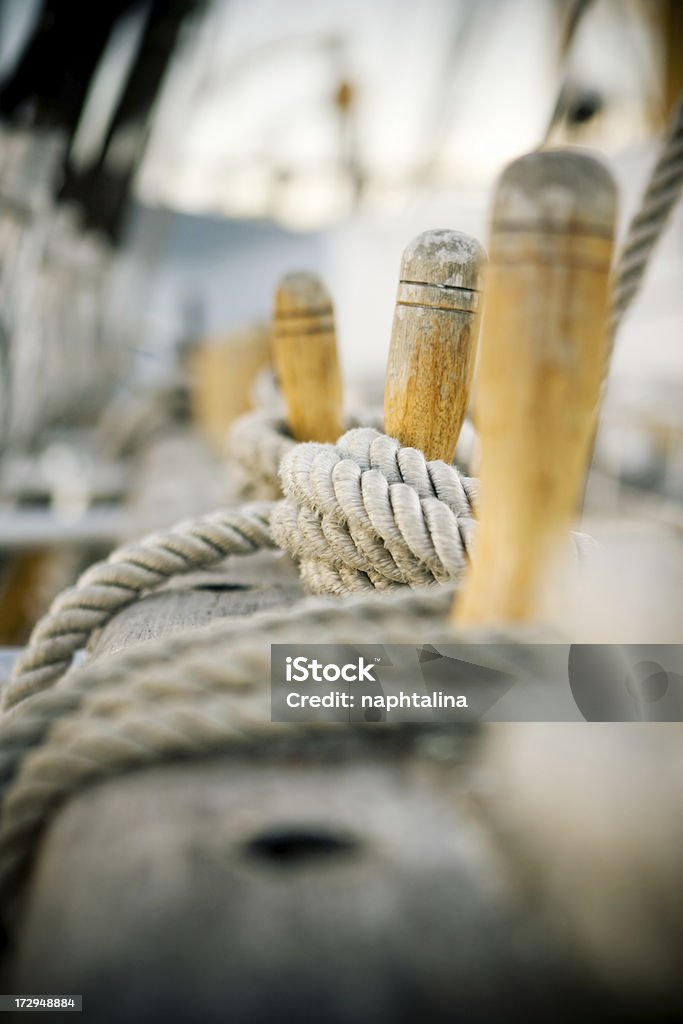 Naval cuerdas - Foto de stock de Buque de guerra libre de derechos