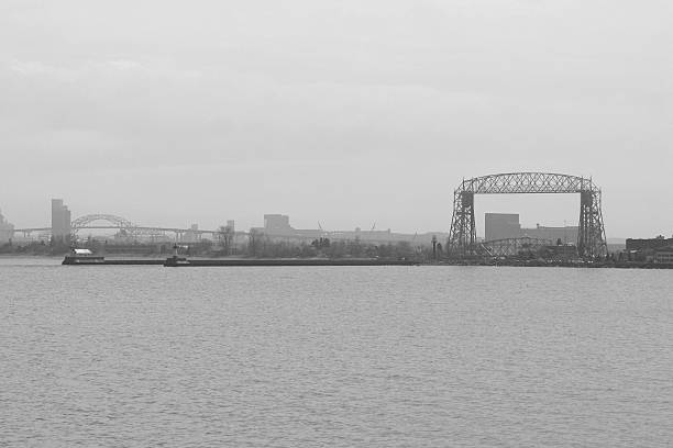 istock Entrance to the harbor 172948964