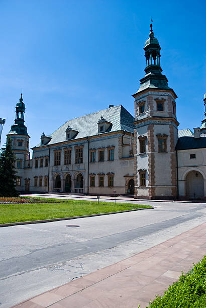 istock Bishops Palace in Kielce, Poland 172949051