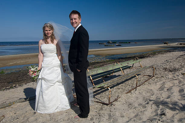 istock Wedding couple at the beach 172949872