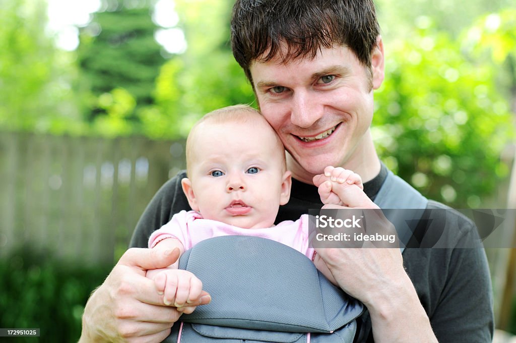 Daddy e bebê - Foto de stock de 2-5 meses royalty-free