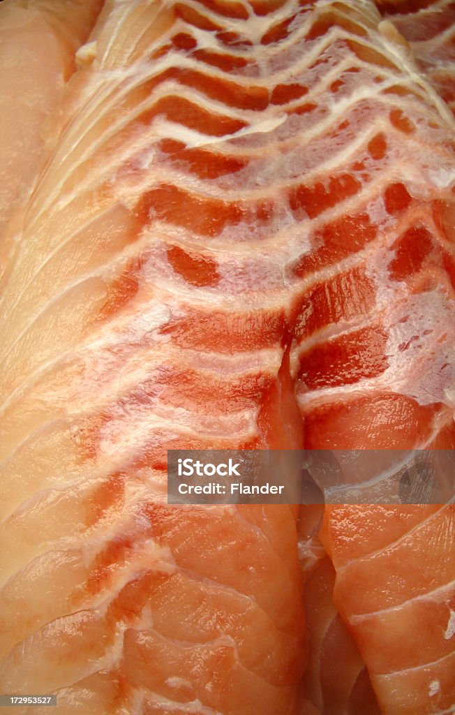 Filete de pescado fresco mero - Foto de stock de Cortado en filetes libre de derechos