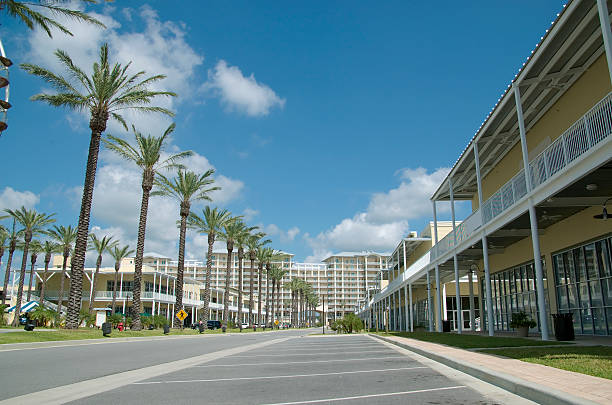 istock Shopping Village & Resort, Orange Beach 172953609