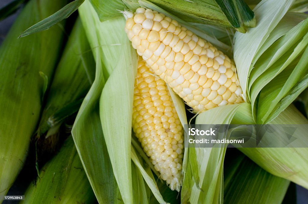 Teilweise Geschält Corn - Lizenzfrei Ansicht aus erhöhter Perspektive Stock-Foto