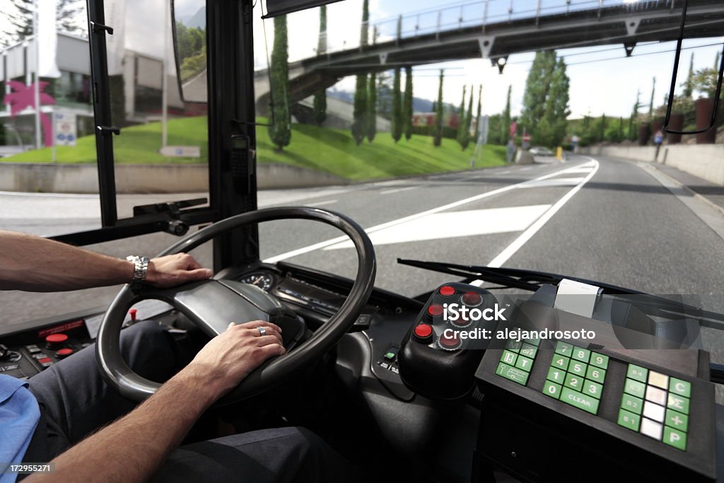 Conducteur de bus - Photo de Bus libre de droits