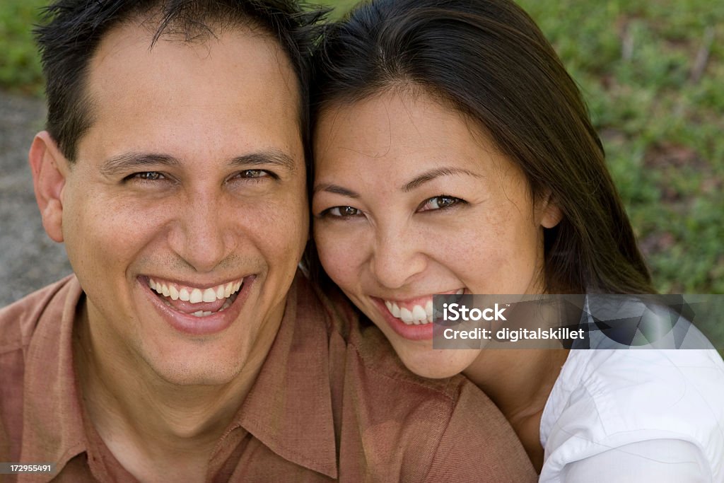 Hermosa pareja - Foto de stock de Abrazar libre de derechos