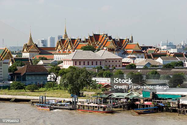 Величественный Дворец — стоковые фотографии и другие картинки Парк Санам Луанг - Парк Санам Луанг, Wat Phra Kaew Don Tao, Азиатская культура