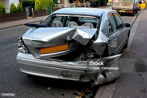 Photo libre de droit de Accident De Voiture banque d'images et plus d'images libres de droit de Accident bénin - Accident bénin, Accident de la route, Accident de transport