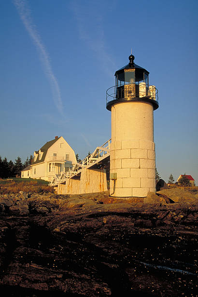 farol de marshall point - lighthouse maine marshall point lighthouse beach - fotografias e filmes do acervo