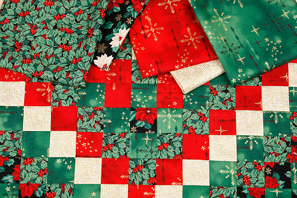 patchwork - christmas quilt sewing patchwork photos et images de collection