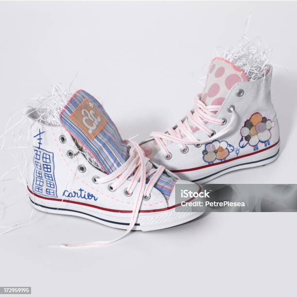 Sapatos Personalizados - Fotografias de stock e mais imagens de Feito à Medida - Condição - Feito à Medida - Condição, Adolescente, Conceito