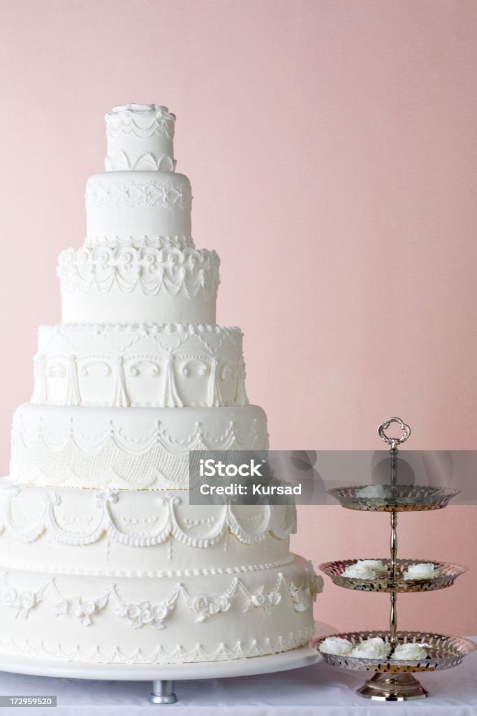 Bolo de casamento - Foto de stock de Bolo de Casamento royalty-free