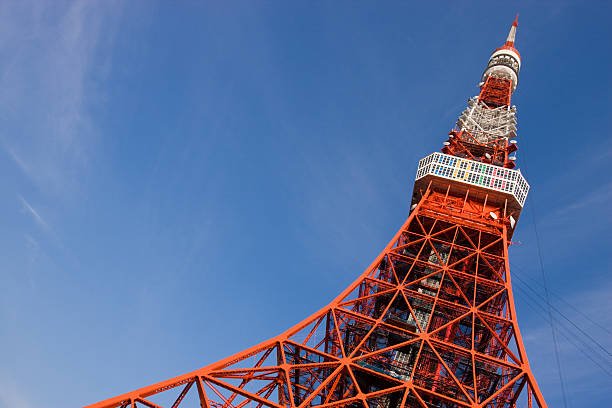 башня токио - tokyo tower shinjuku ward tokyo prefecture communications tower стоковые фото и изображения