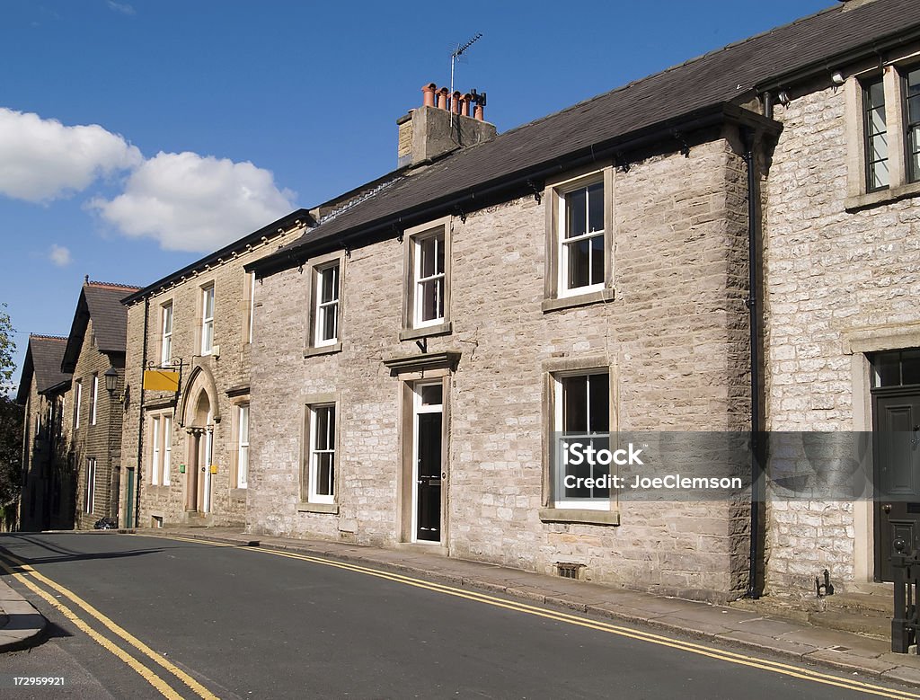 ストーンの建物の城 Street ,Clitheroe 、ランカシャー - ランカシャーのロイヤリティフリーストックフォト