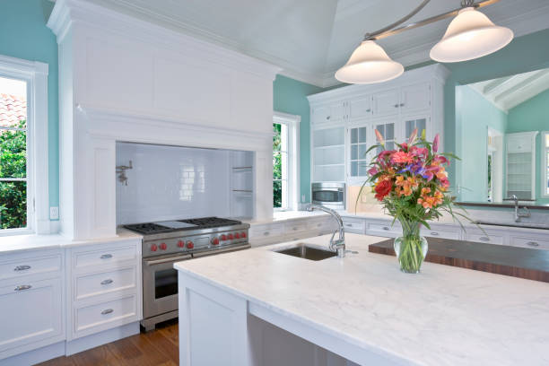 New Kitchen Beautiful new kitchen in an estate home. domestic kitchen cabinet elegance showcase interior stock pictures, royalty-free photos & images