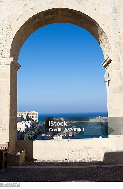 Blick Auf Das Meer Stockfoto und mehr Bilder von Balkon - Balkon, Blick durchs Fenster, Meer