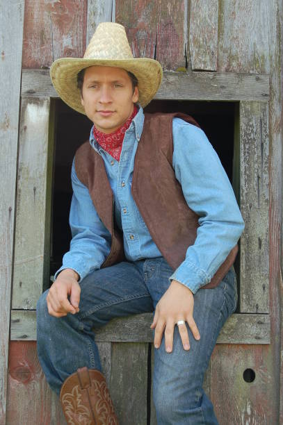 istock Cowboy and Hay Hatch 172962729