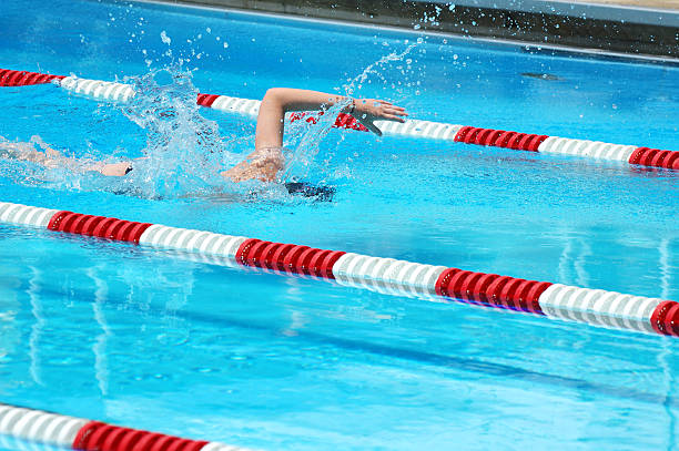 istock Young Female Freestyle Swimmer in Action 172963484